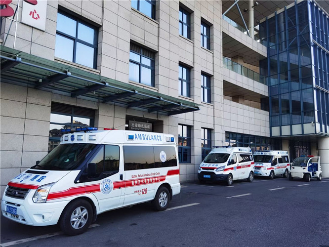 龙湖救护车出租服务案例4